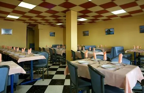 Le Dauphin 2* Ajaccio (Corsica)