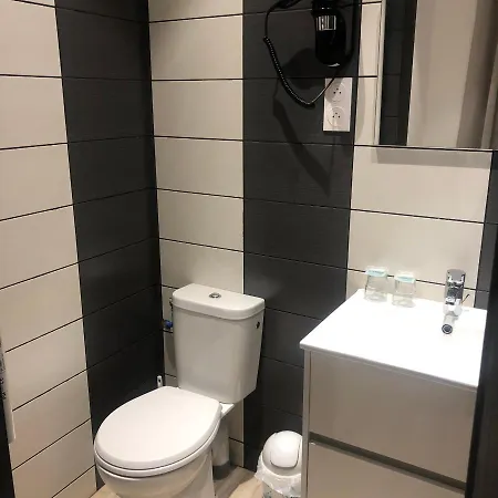 Le Dauphin 2* Ajaccio (Corsica)