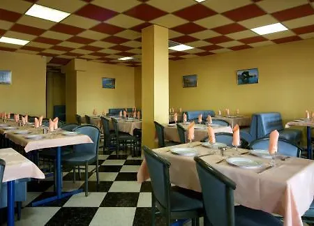 Le Dauphin 2* Ajaccio (Corsica)