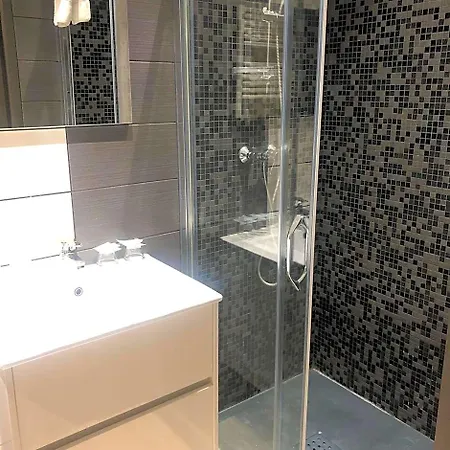 Le Dauphin Hotel 2*