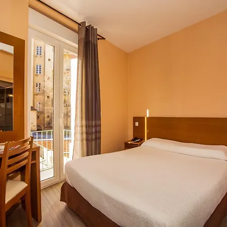 Hotel Le Dauphin 2*