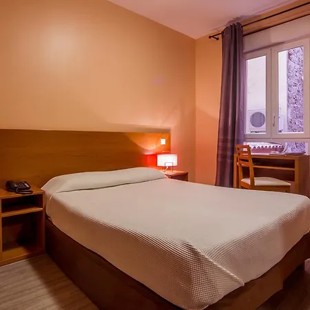 Le Dauphin 2* Ajaccio (Corsica)